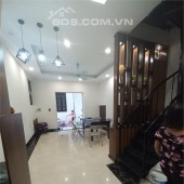 Bán nhà Doãn Kế Thiện, sát phố, Ô TÔ, 40m2, giá chỉ hơn 4 tỷ, 0866585090